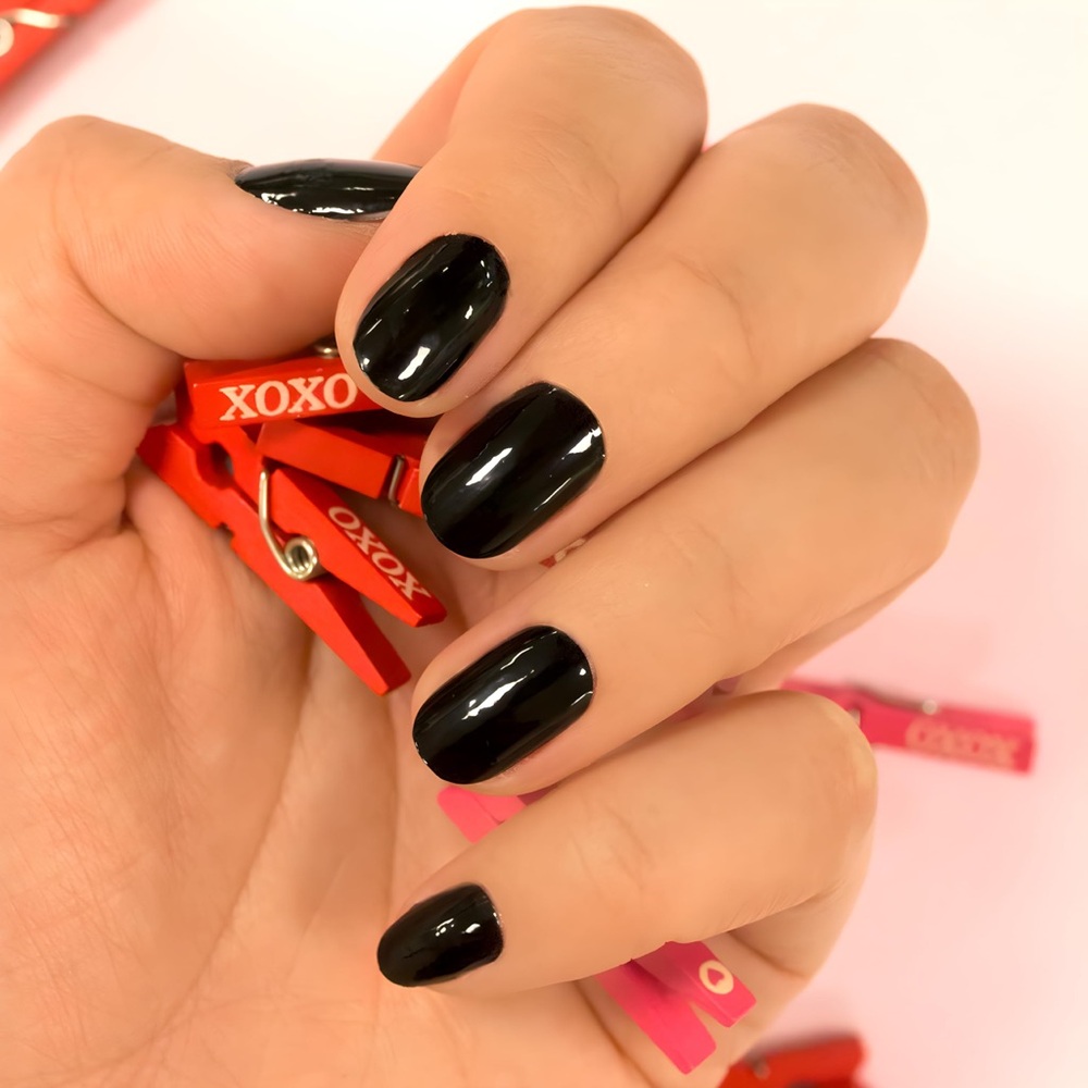 Color Street MIDNIGHT IN MANHATTAN Black Solid Nail Strips Set - Picture 5 of 7